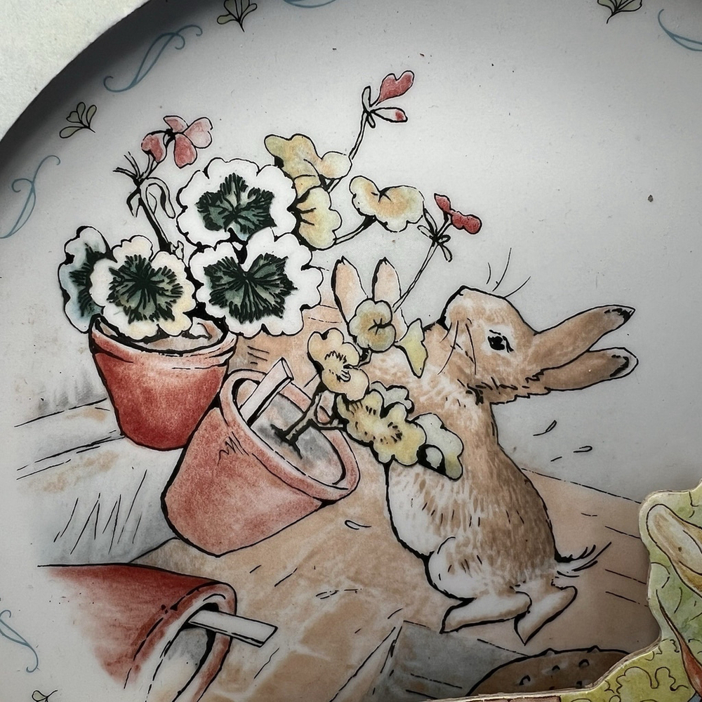 Peter Rabbit Wedgwood Peter Jump Out Collector Plate 92’ Made In England 8” - Picture 5 of 11